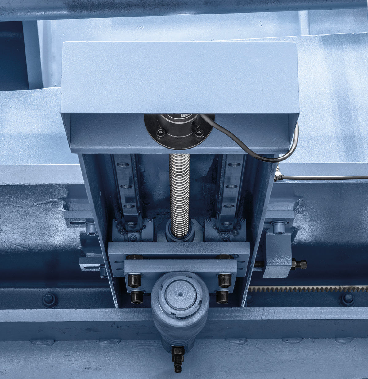 Cisaille-guillotine hydraulique Bernardo HKS 2000 x 10 – tôle 10 mm, coupe 2000 mm
