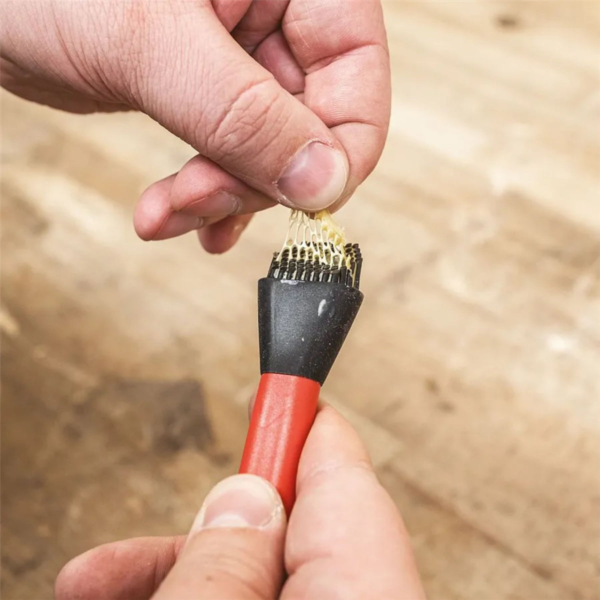 Kit Pinceau à Colle en Silicone – 24 mm et 13 mm + Spatule