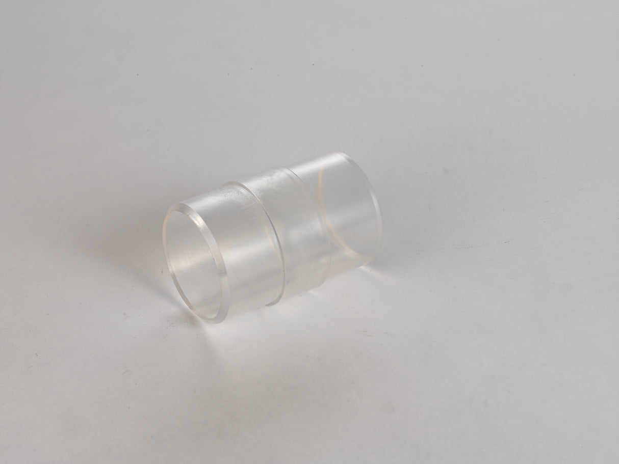 Connettore interno trasparente Record Power CVA250-21-102 per unire tubazioni di aspirazione da 2,5″, ideale per mantenere continuità e controllare visivamente il flusso delle polveri.