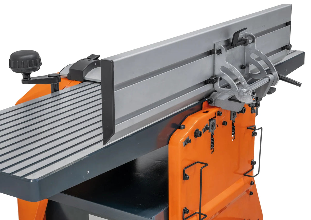 Guida a filo della pialla M4P FS 250 in posizione a 90 gradi