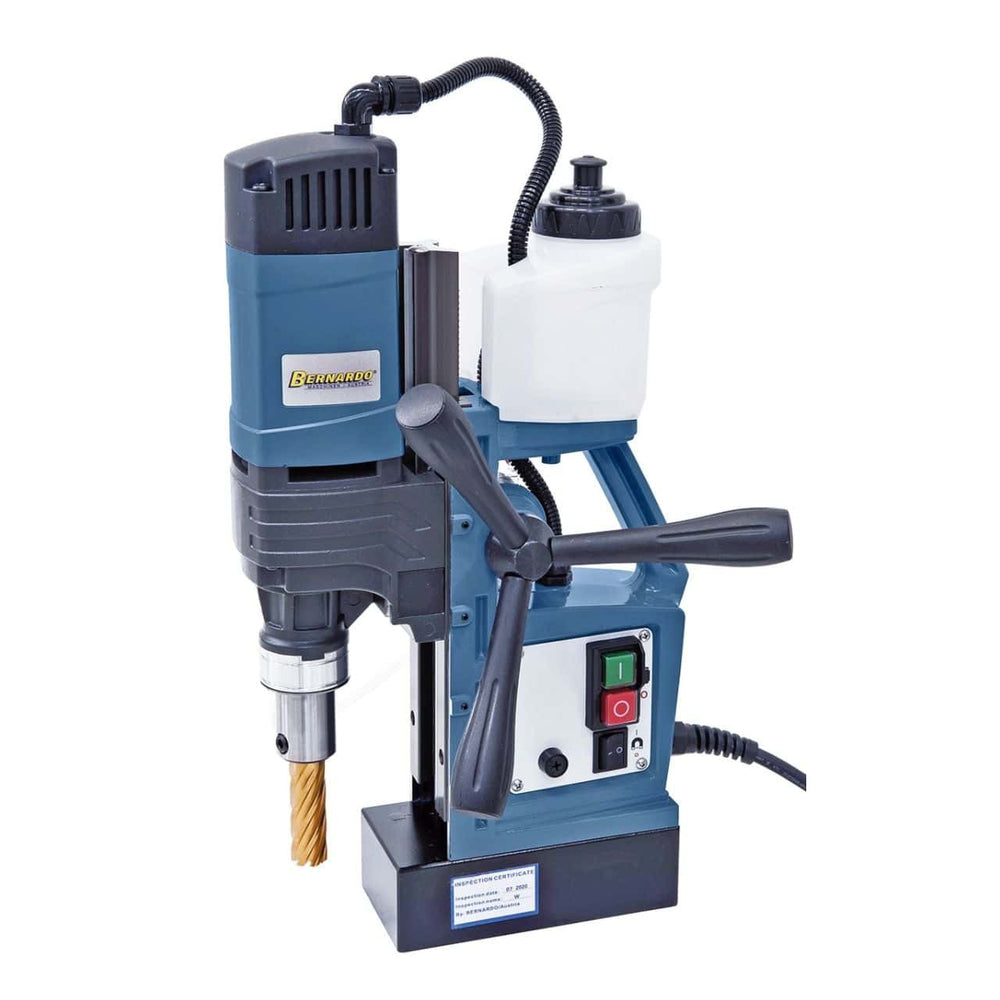 Bernardo Carotatrice magnetica MD 5050 E con capacità di foratura Ø 50 mm, base magnetica da 16.200 N e attacco Weldon 19 mm.