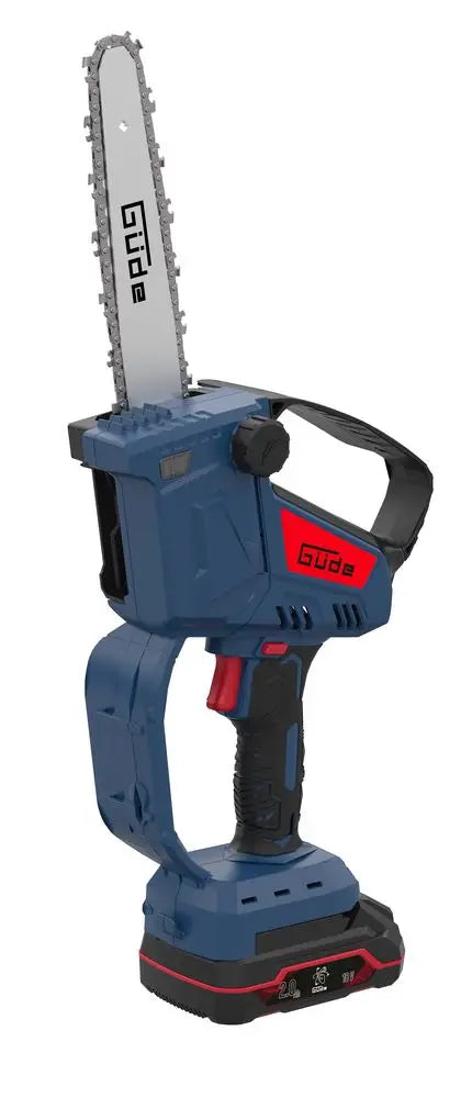 Mini motosega a batteria Güde GMK 18-201-05 con barra da 158 mm, motore brushless e kit batteria/caricatore incluso.