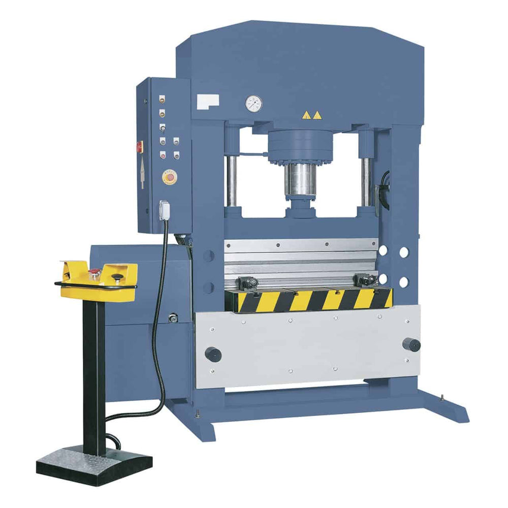 Bernardo Pressa idraulica universale AP 1020-150 da 150 tonnellate con tavola 600 x 1020 mm, corsa pistone 300 mm e motore da 11 kW.