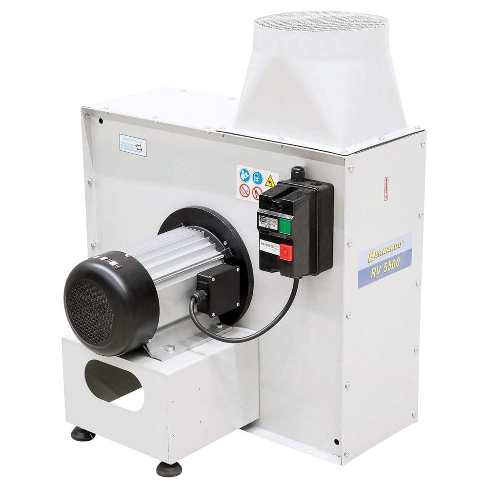 Ventilatore centrifugo Bernardo RV 5500 da 8000 m³/h con struttura in acciaio verniciato e girante bilanciata, ideale per impianti di aspirazione industriale.