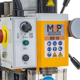 Pannello comandi della trapano-fresatrice M4P MD 18 / 230 V con arresto di emergenza e selettore della velocità